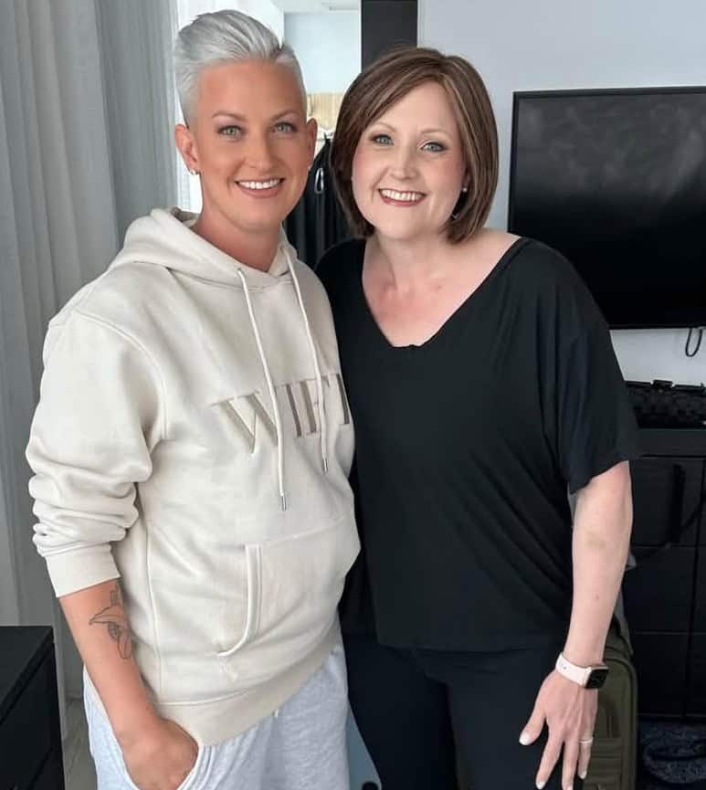 Irene and her sister, Steph, before the Komen 3-Day.